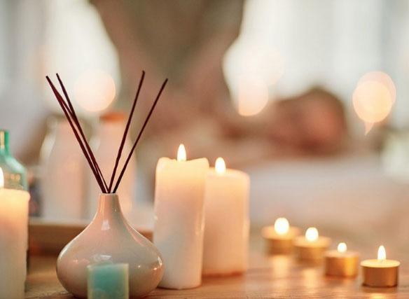 Spa candles and aromatherapy